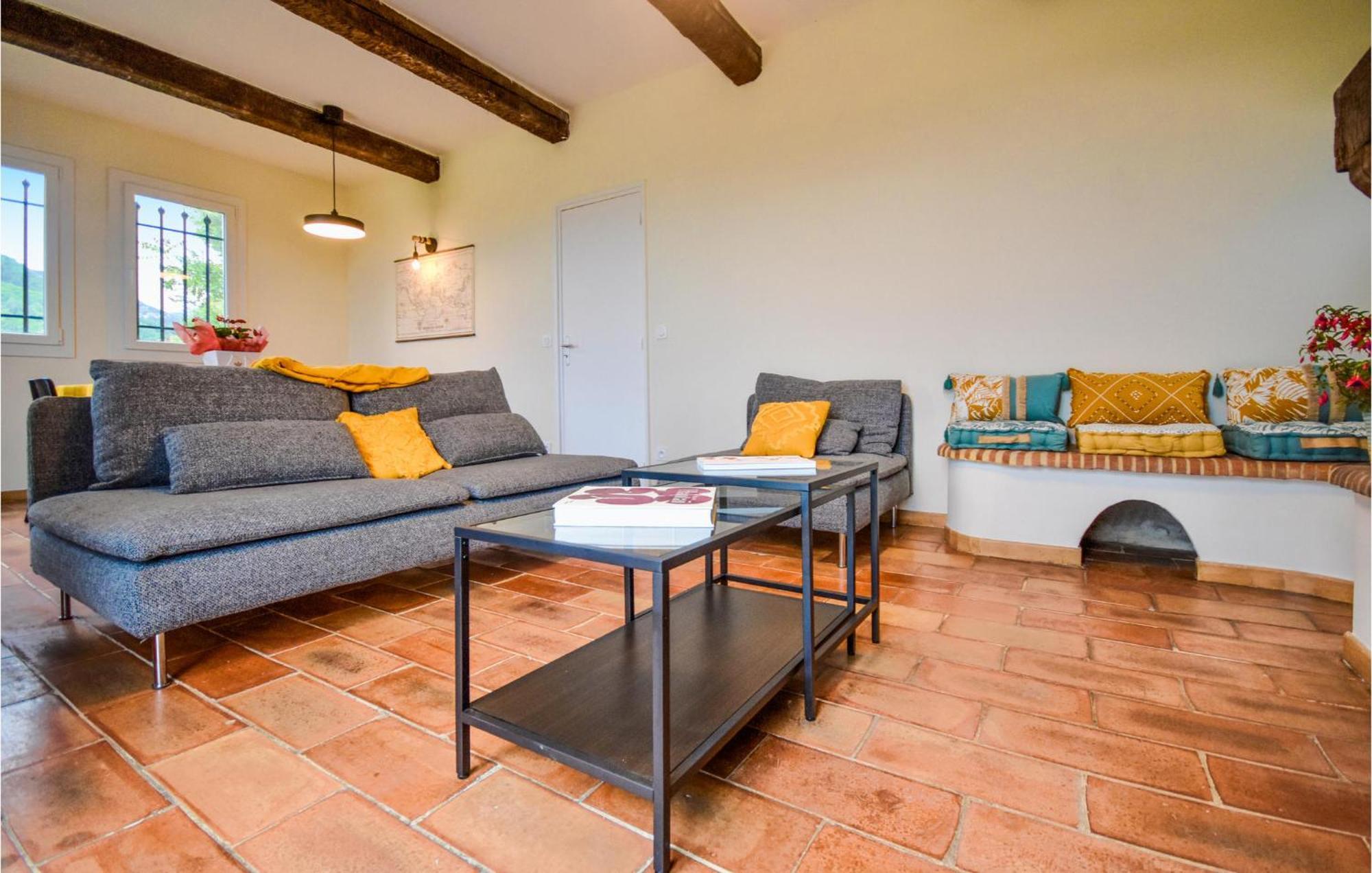 Awesome Apartment In Saint-Jeannet With Kitchen Exterior foto