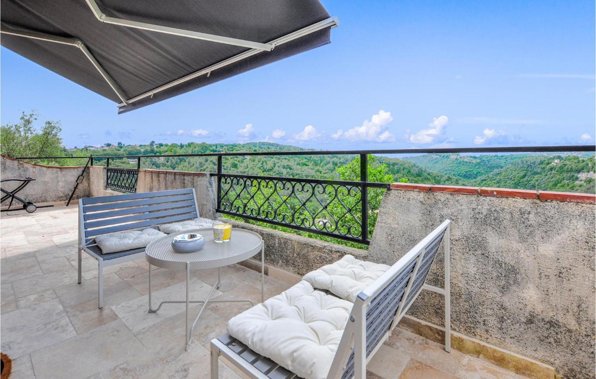 Awesome Apartment In Saint-Jeannet With Kitchen Exterior foto